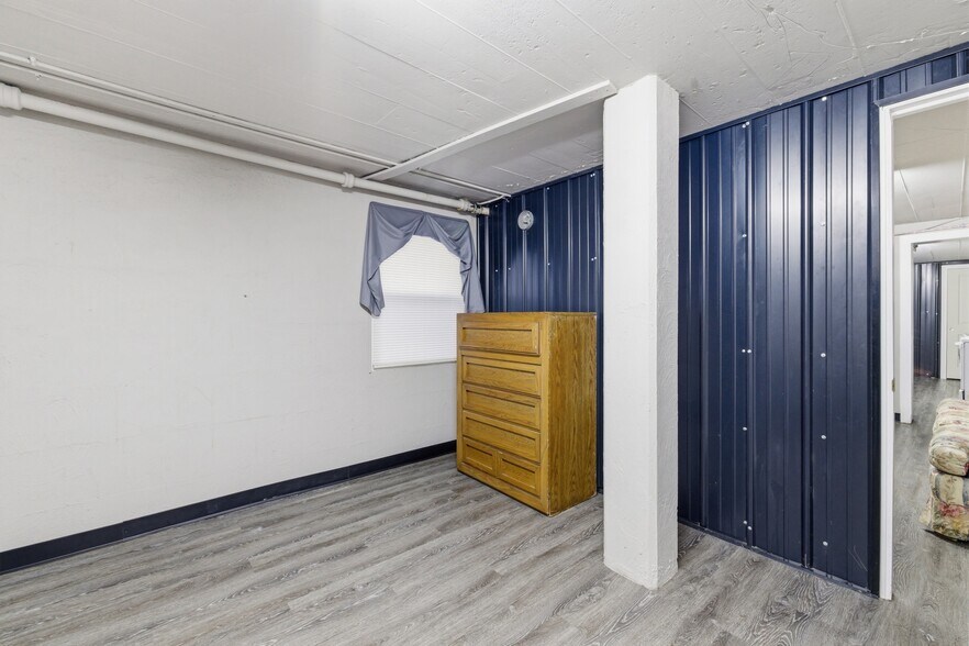 More Photos Of 325 W Main St, Lebanon Office Residential For Sale