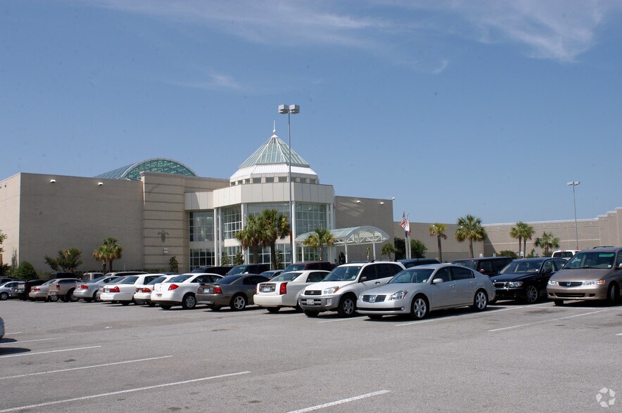 More Photos Of 6401 Bluebonnet Blvd, Baton Rouge General Retail For Lease
