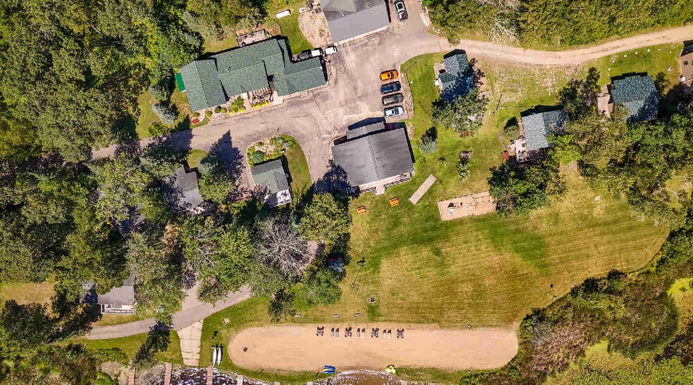 More Photos Of 19222 Echo Ridge Dr, Nevis Hotel For Sale