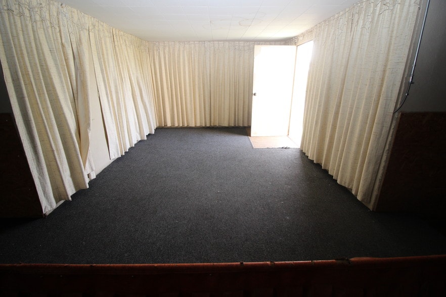 More Photos Of 908 S Mingus Blvd, Mingus Specialty For Sale
