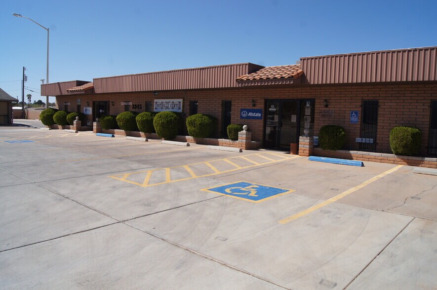 More Photos Of 3965 E Foothhills Dr, Sierra Vista Medical For Lease