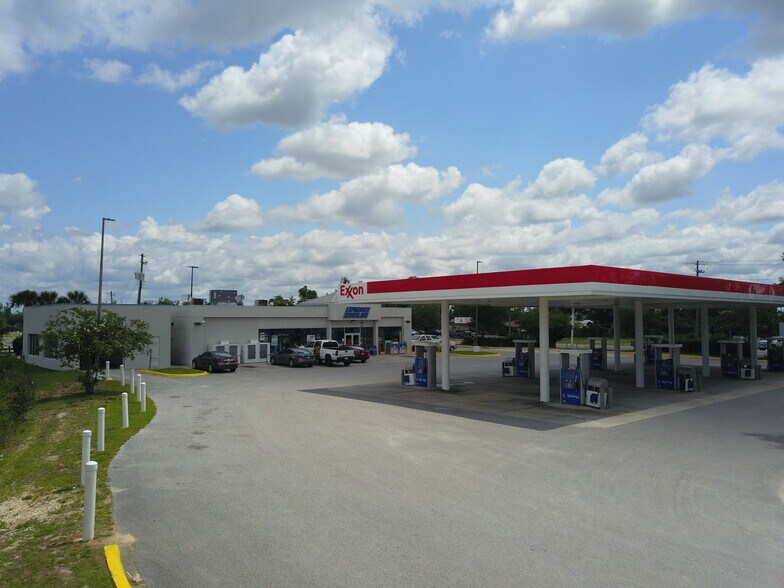 More Photos Of 4707 County Rd 389, Lynn Haven General Retail For Sale