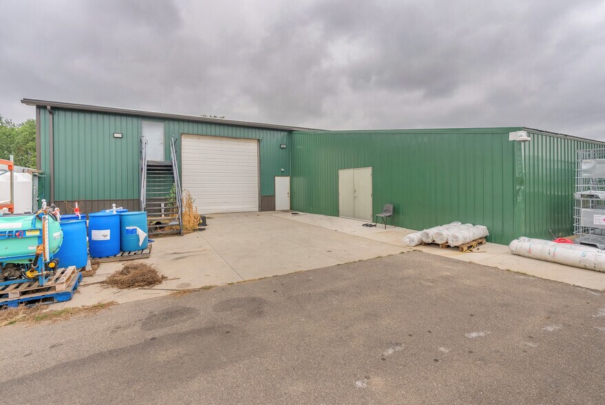 More Photos Of 21736 Bedford Rd N, Battle Creek Industrial For Sale