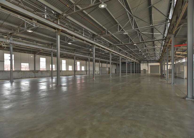 More Photos Of 6000 3rd St, San Francisco Warehouse For Lease