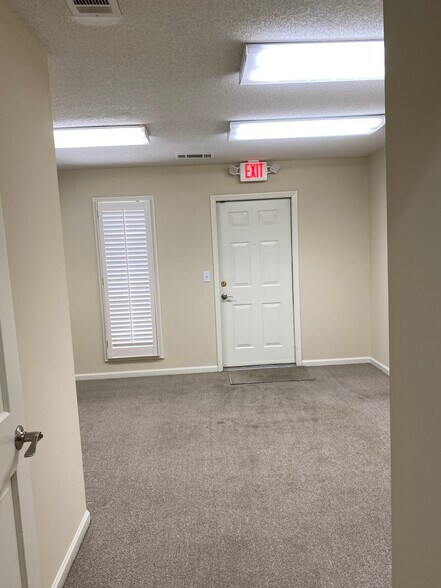 More Photos Of 1320 Wynnton Rd, Columbus Office For Lease