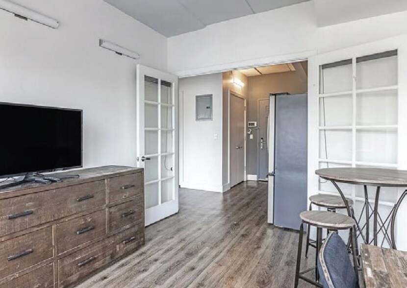 More Photos Of , Bronx Unknown For Sale