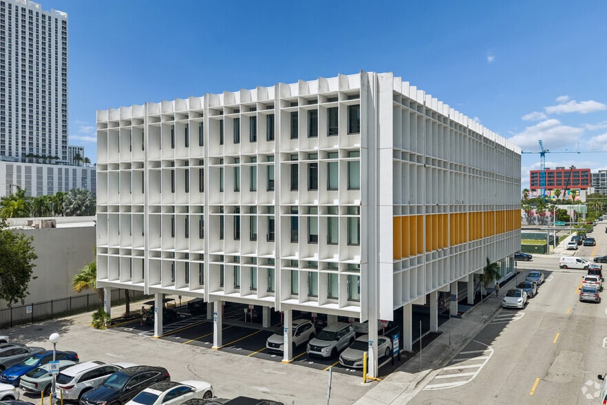 More Photos Of 2125 Biscayne Blvd, Miami Coworking Space