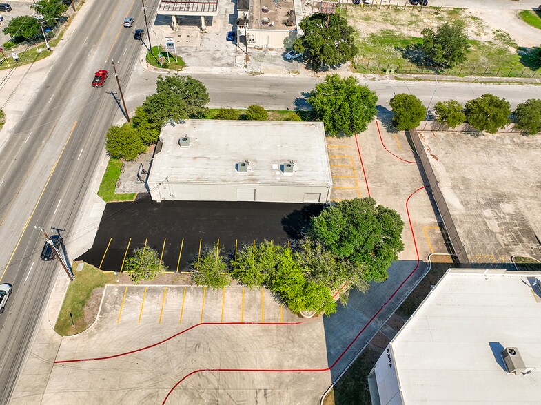 More Photos Of 5260 Rittiman Rd, San Antonio Light Distribution For Sale