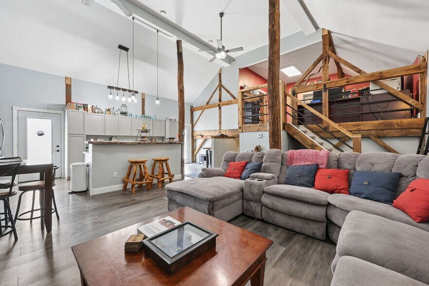 More Photos Of 1520 Island Rd, Circleville Multifamily For Sale