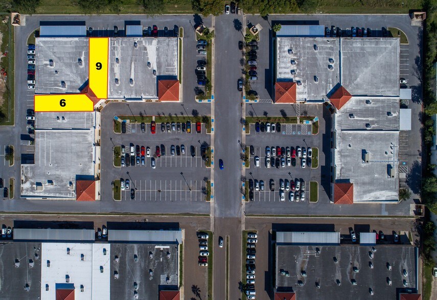 More Photos Of 4101-4179 Crosspoint Blvd, Edinburg Medical For Sale