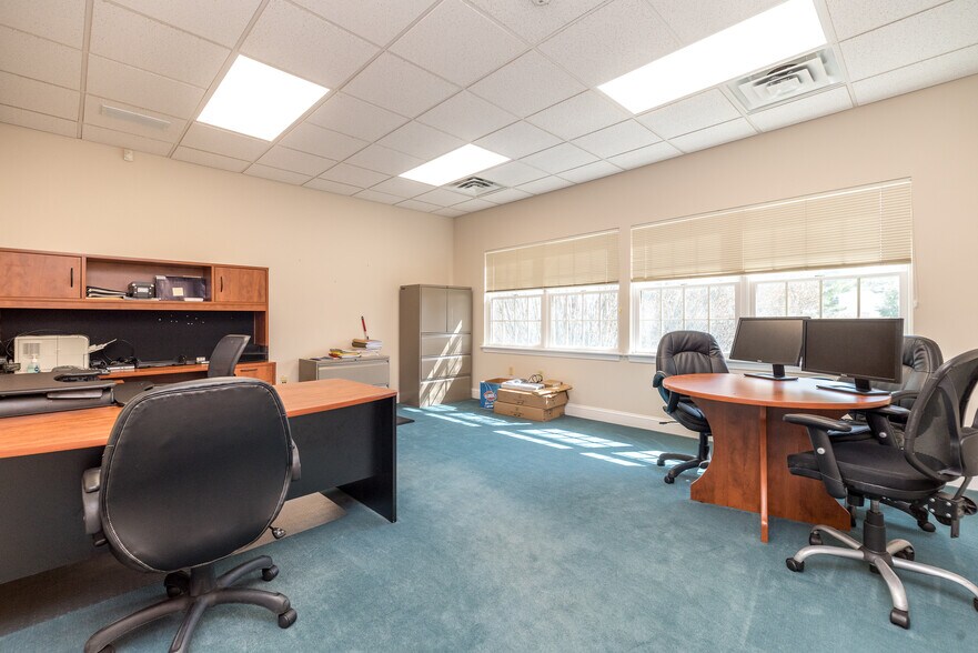 More Photos Of 300 Harleysville Pike, Souderton Office Residential For Sale