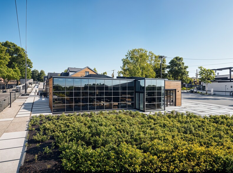 More Photos Of 5222 Ridge Rd, Parma Restaurant For Lease