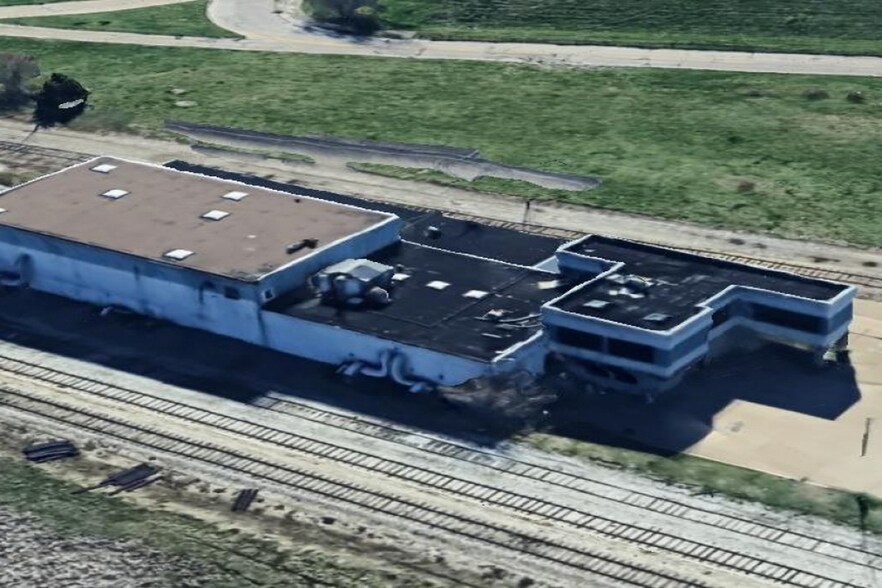 More Photos Of 101 10th St, Rock Island Industrial For Lease