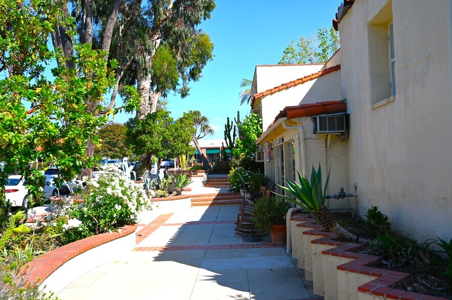 More Photos Of 6024 Paseo Delicias, Rancho Santa Fe Storefront Retail Office For Sale