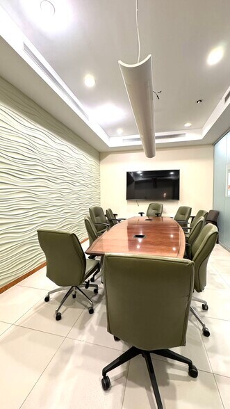 More Photos Of 13620 38th Ave, Flushing Office For Sale