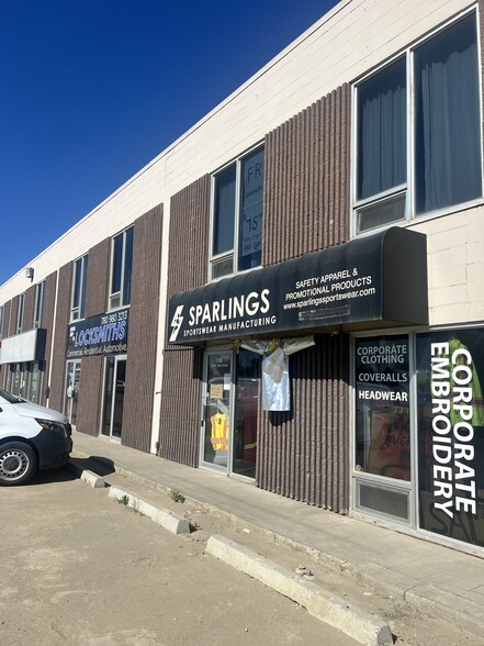 Primary Photo Of 5908 50th St, Leduc Storefront Retail Office For Sale