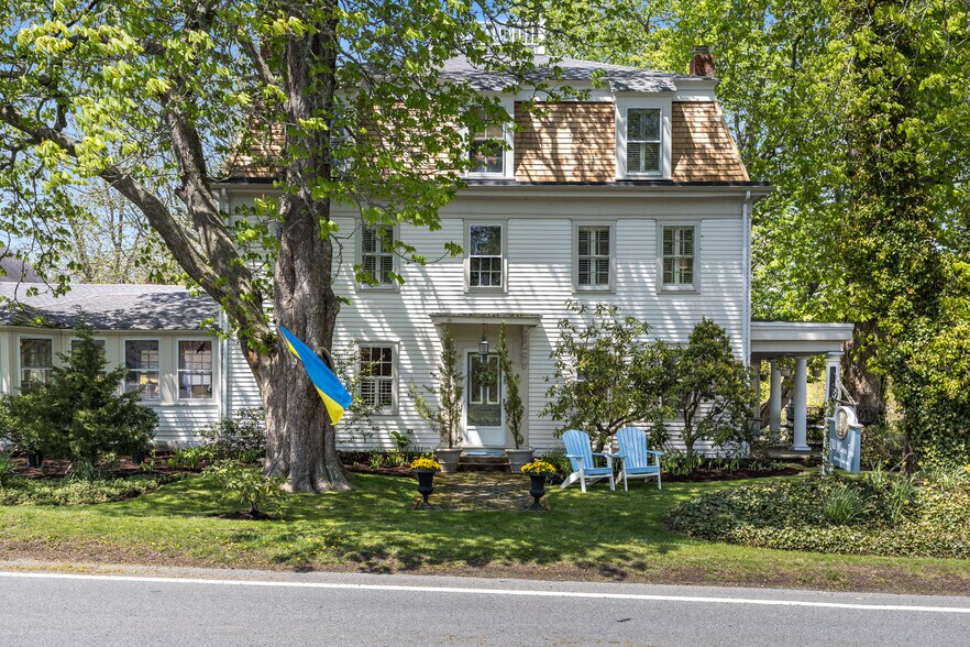 Primary Photo Of 1861 Main St, Brewster Hospitality For Sale