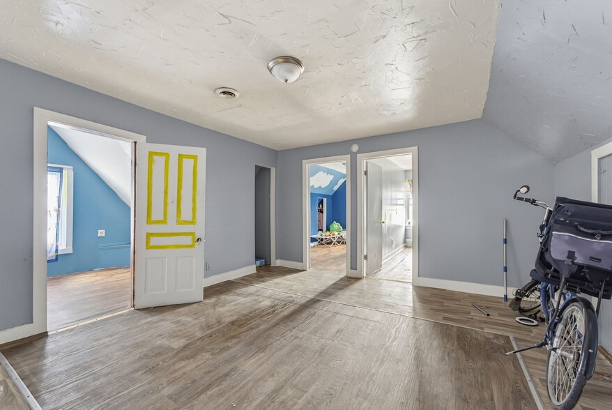 More Photos Of , Milwaukee Multifamily For Sale