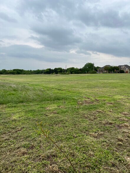 More Photos Of 6711 Grady Niblo Rd, Dallas Land For Sale