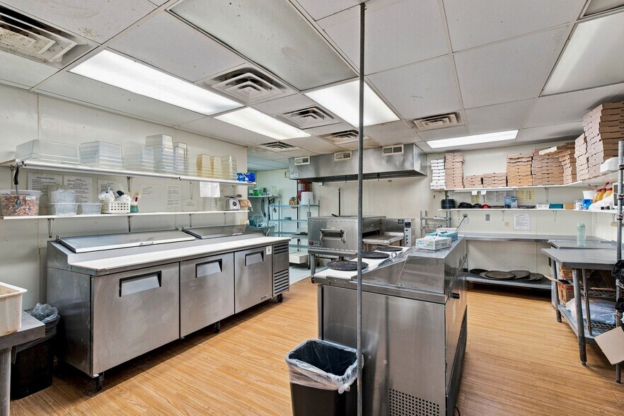 More Photos Of 547 E Main St, Ashland Restaurant For Sale