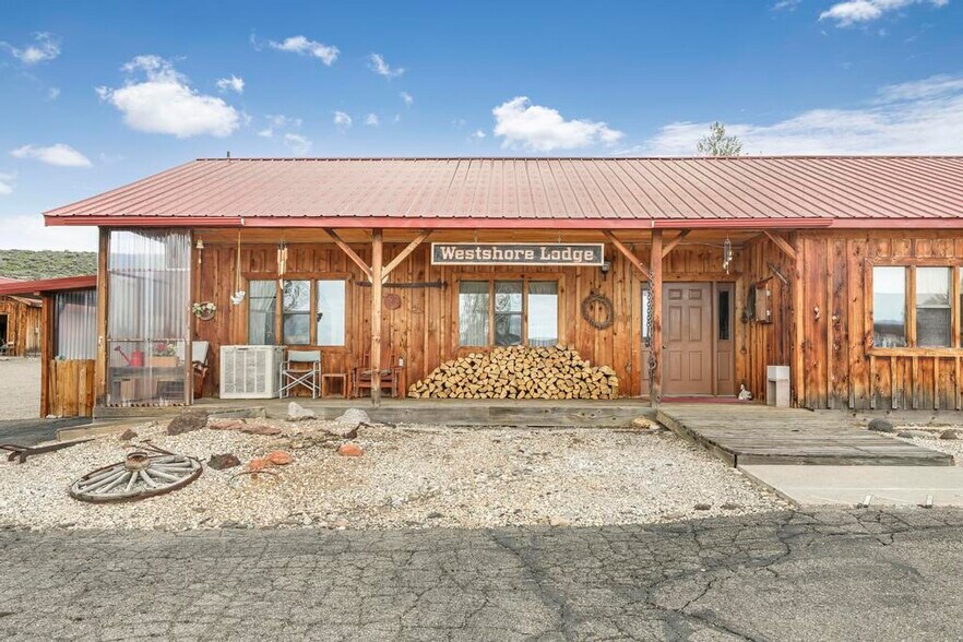 More Photos Of 319 W Magic Rd, West Magic Hospitality For Sale