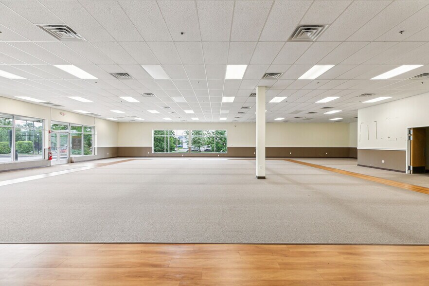More Photos Of 3841 Route 42, Turnersville Storefront For Lease
