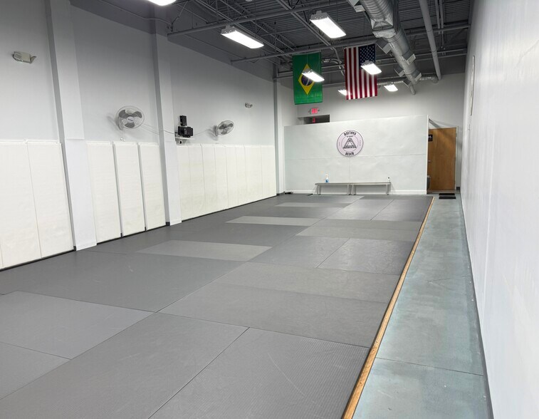 More Photos Of 1173 W International Speedway Blvd, Daytona Beach Unknown For Lease