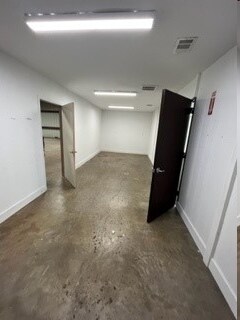 More Photos Of 9001 Frey Rd, Houston Warehouse For Lease