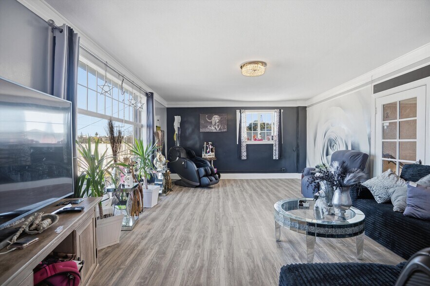 More Photos Of 511 3rd St, Rodeo Storefront Retail Residential For Sale