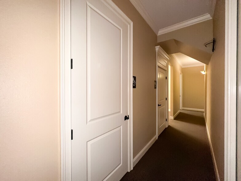 More Photos Of 1611 Harden Blvd, Lakeland Office For Lease