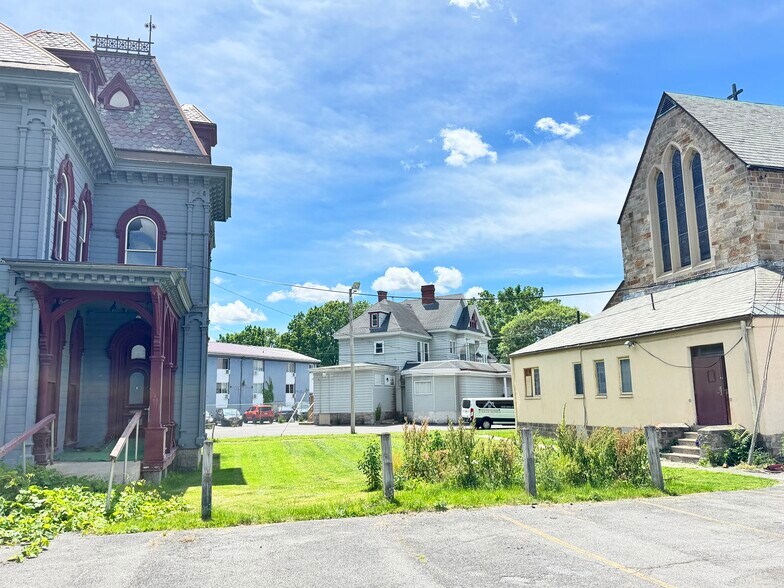 More Photos Of 523 W Onondaga St, Syracuse Religious Facility For Sale