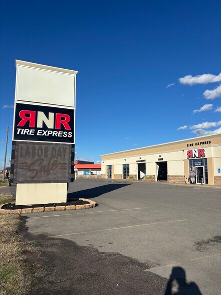 More Photos Of 1906-1908 N Main St, Muskogee Freestanding For Lease