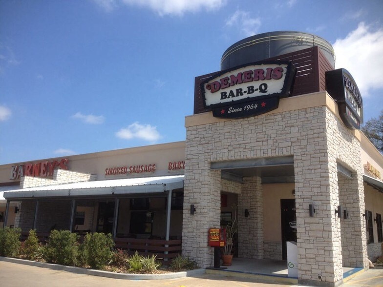 More Photos Of 1704 W Loop Fwy N, Houston Unknown For Lease