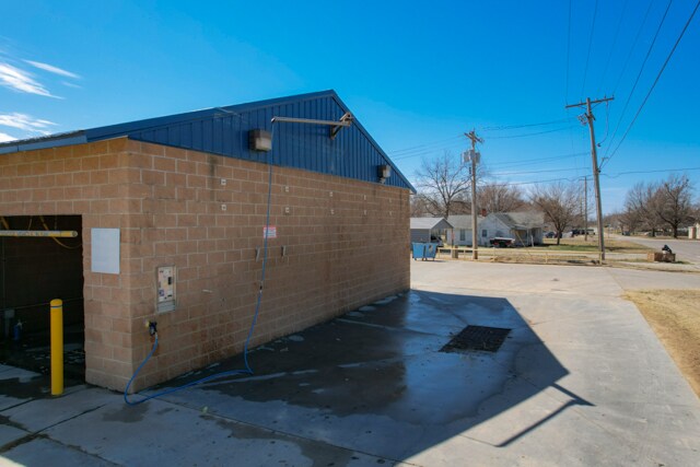 More Photos Of 223 Main, Newkirk Service For Sale