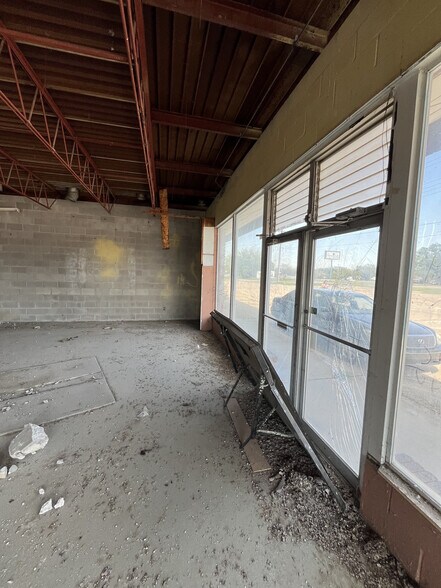 More Photos Of 6512-6528 N Peoria Ave, Tulsa General Retail For Sale