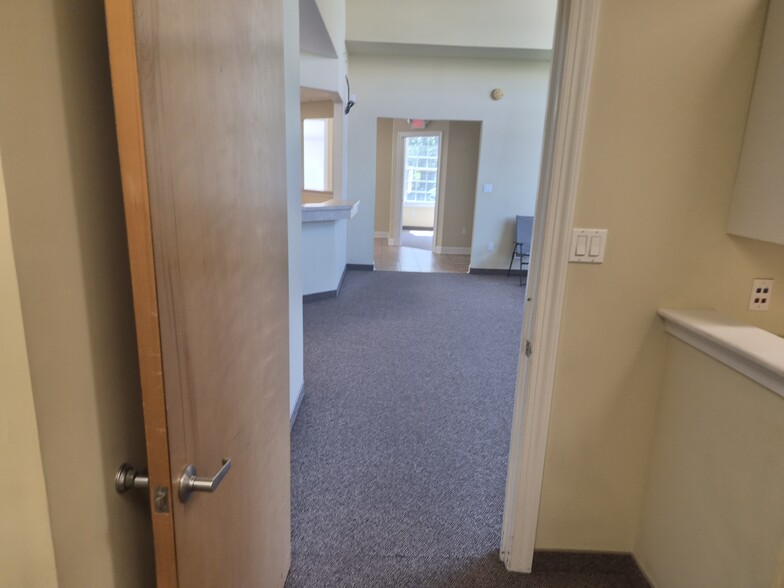 More Photos Of 220 Brighton Rd, Cape May Court House Office For Sale