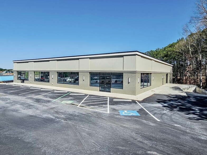 More Photos Of 1120 N Blairs Bridge Rd, Lithia Springs Showroom For Sale