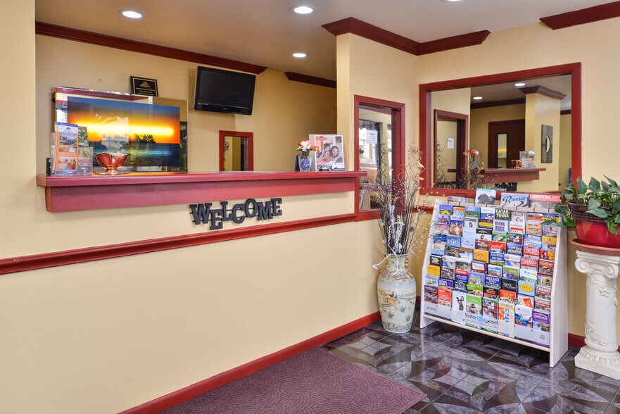 More Photos Of 15101 S Interstate 35, Buda Hotel For Sale