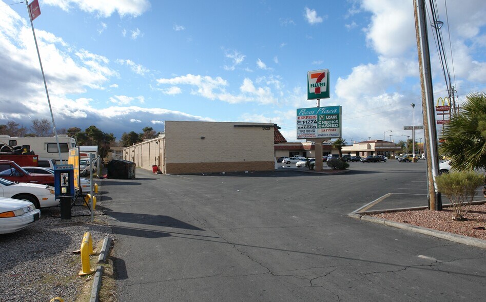 More Photos Of 3104-3130 N Las Vegas Blvd, Las Vegas Unknown For Lease