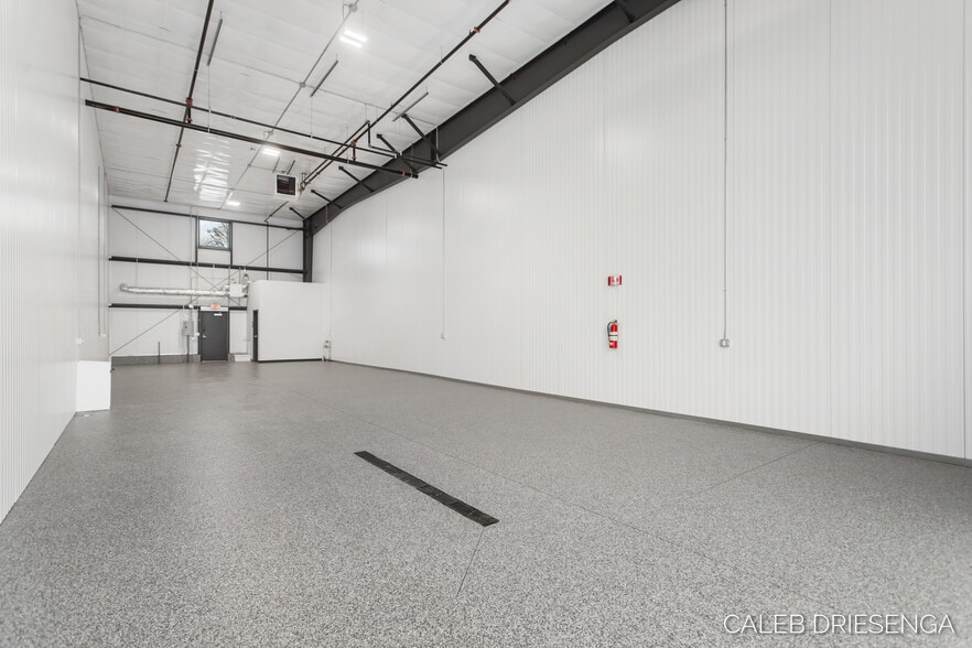 More Photos Of 460 Cleveland Ave, Holland Self Storage For Sale