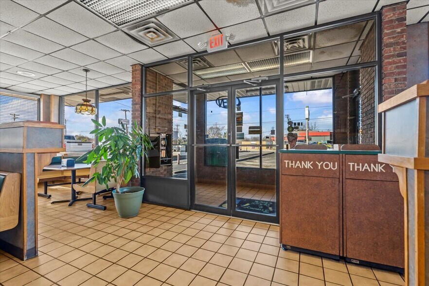 More Photos Of 1803 Easley Bridge Rd, Greenville Restaurant For Sale