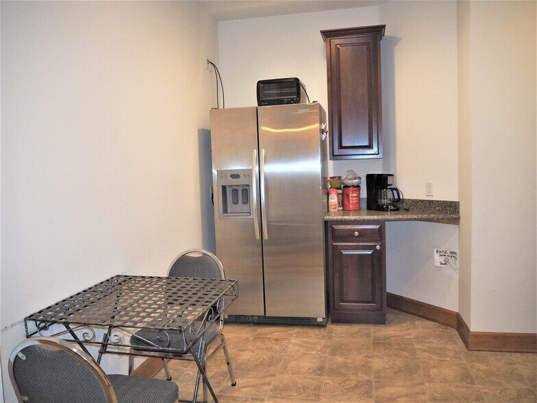 More Photos Of 60 Gailwood Dr, Saint Peters Medical For Lease