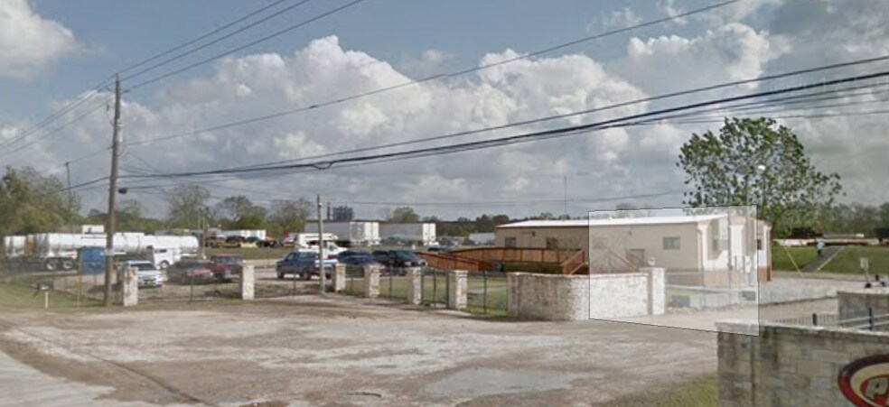 More Photos Of 11334 Beaumont Hwy, Houston Land For Lease