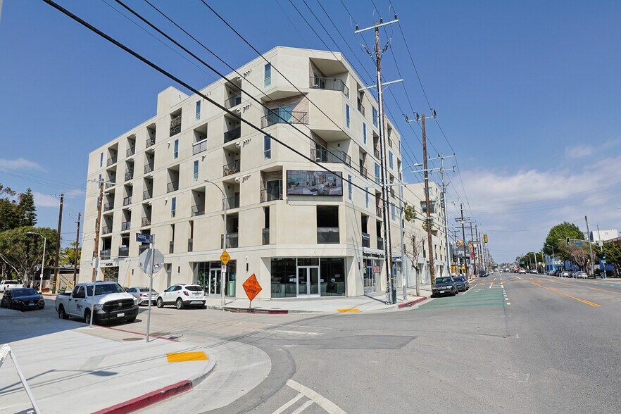 More Photos Of 5181 W Adams Blvd, Los Angeles Apartments For Lease