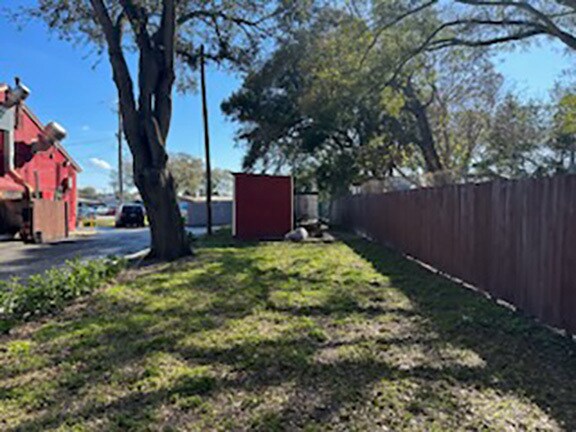 More Photos Of 8546 N Dale Mabry Hwy, Tampa Restaurant For Sale