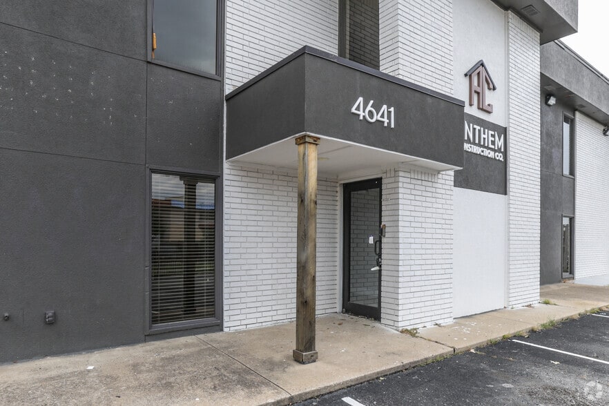 More Photos Of 4641 S Braden Ave, Tulsa Office For Sale