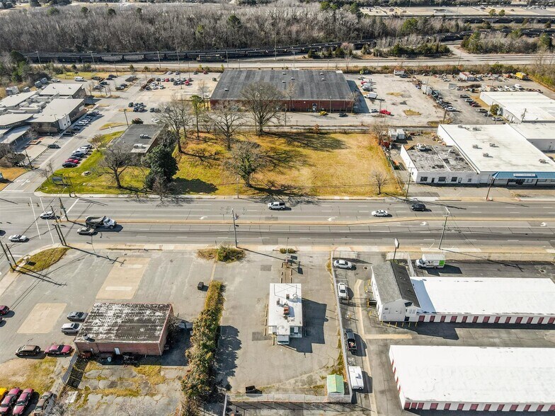 More Photos Of 5862 Jefferson Ave, Newport News Freestanding For Sale