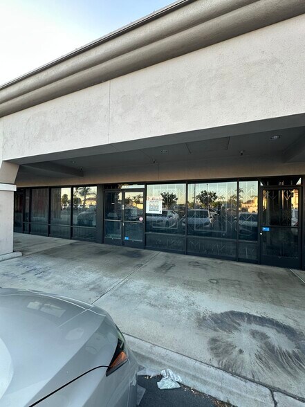 More Photos Of 7810-7932 Norwalk Blvd, Whittier Unknown For Lease