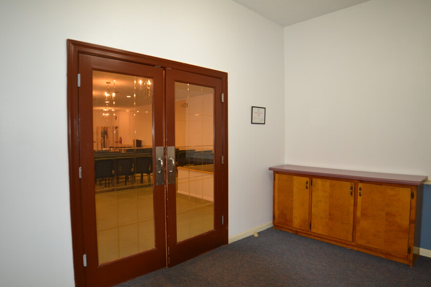 More Photos Of 1312 C St, Waynesboro Religious Facility For Sale