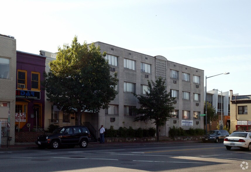 More Photos Of 2833 Georgia Ave NW, Washington Apartments For Lease
